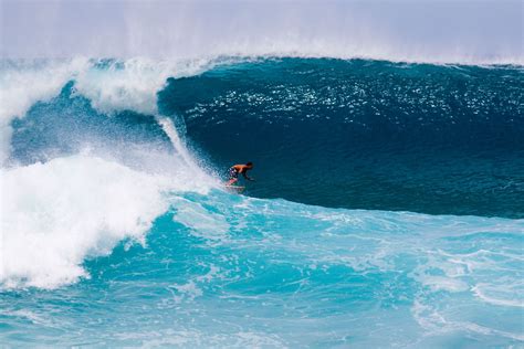 The Magic Wave Oahu: A Phenomenon for Surfers and Scientists Alike